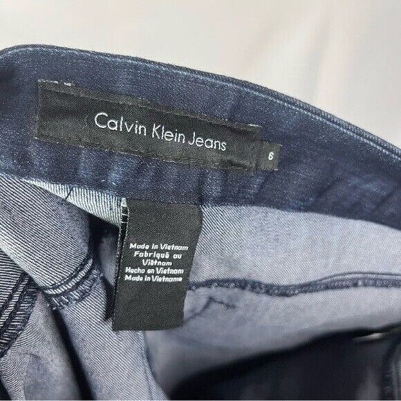 Calvin Klein Dark Wash Mid Rise Skinny Jeans 6 - Picture 4 of 4